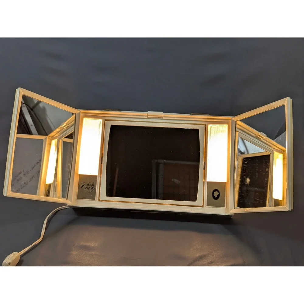 Vintage Saunda Vanity Lighted 3-Way Portable Makeup Mirror Magnifying 110V Box